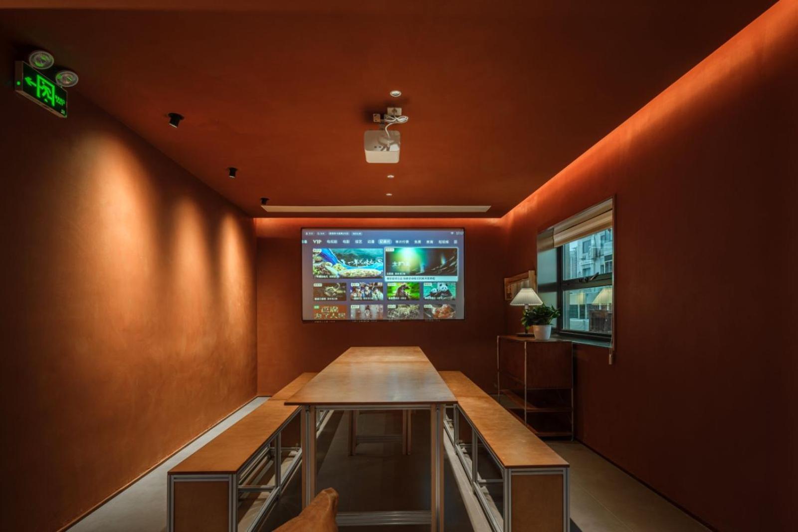 Pretty House Lujiazui Branch Hotel 3*